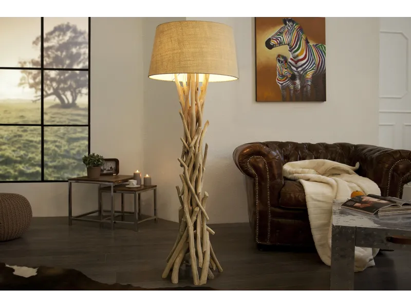 Lampadaire de 155 cm en bois flotté coloris beige