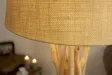 Lampadaire de 155 cm en bois flotté coloris beige