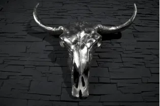 Trophée mural Crâne de taureau en aluminium argenté