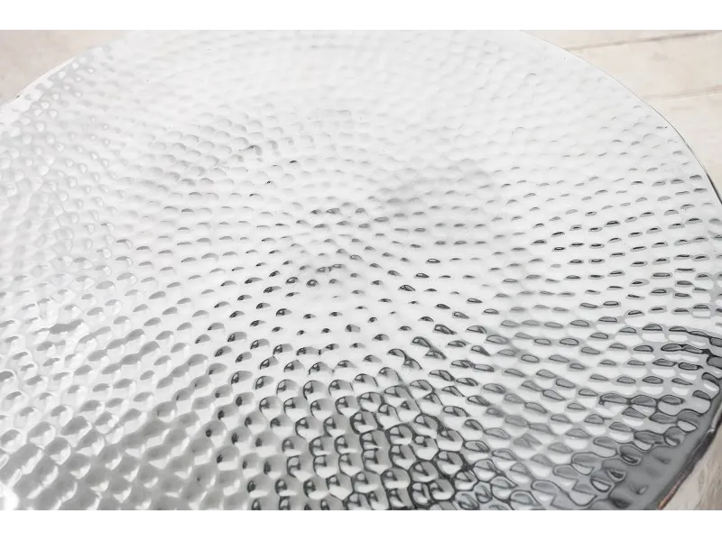 Table basse design en aluminium coloris argent