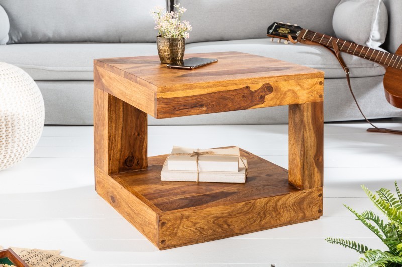 Table basse carrée en bois massif 45x45cm