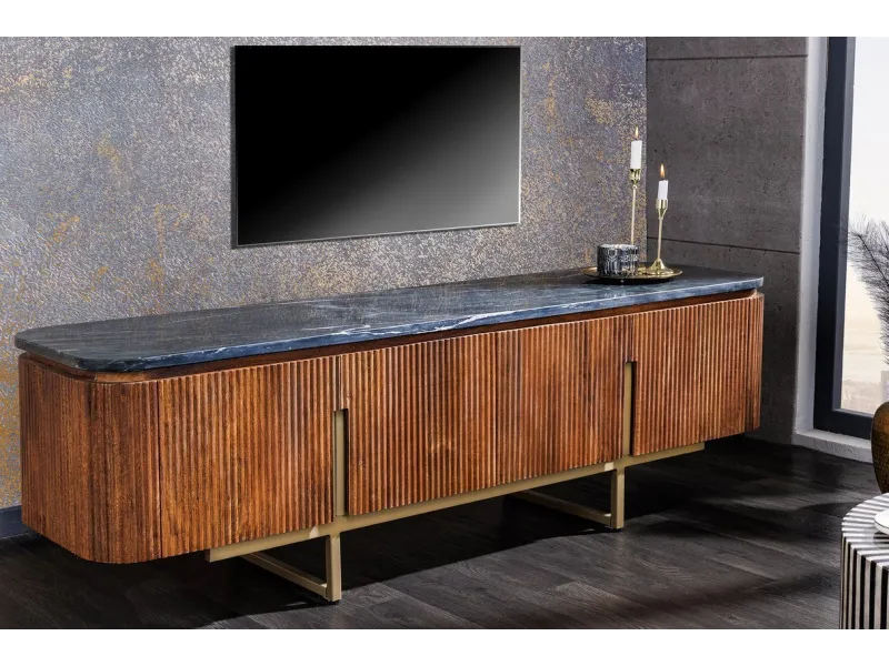 Meuble TV Gatsby 160cm en bois de manguier plateau marbre noir piètement doré
