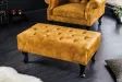 Repose-pieds CHESTERFIELD – Élégance et confort en velours jaune moutarde
