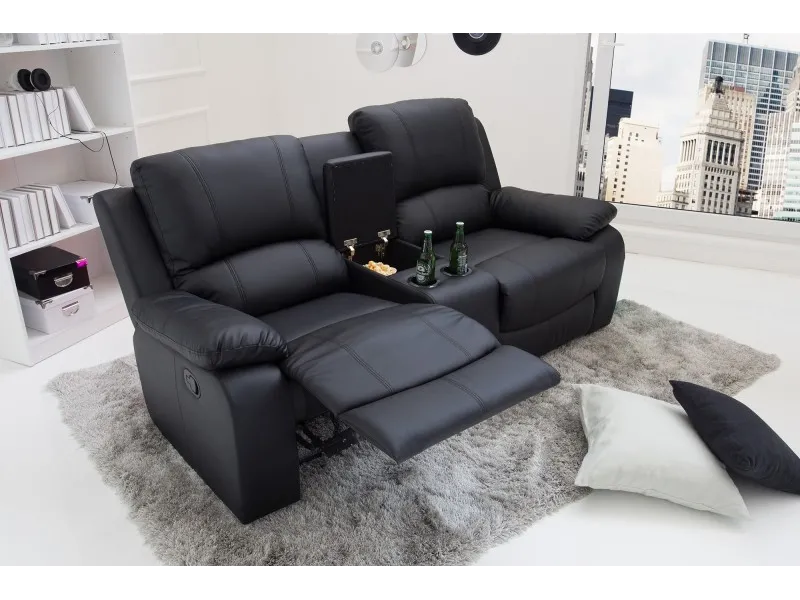 Chaise de bureau design de couleur blanche et chromée avec roulette...