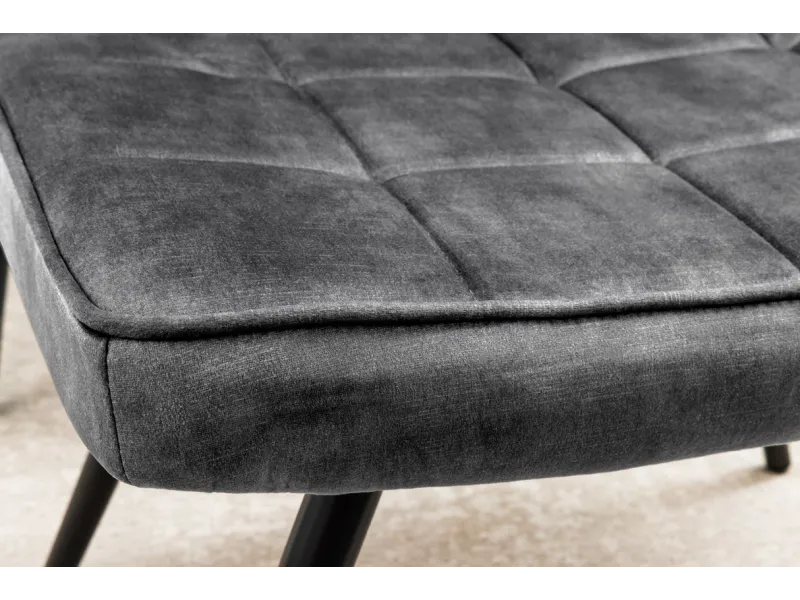 Pouf design carré de 40 cm en polyester capitonné teinté noir et bl...