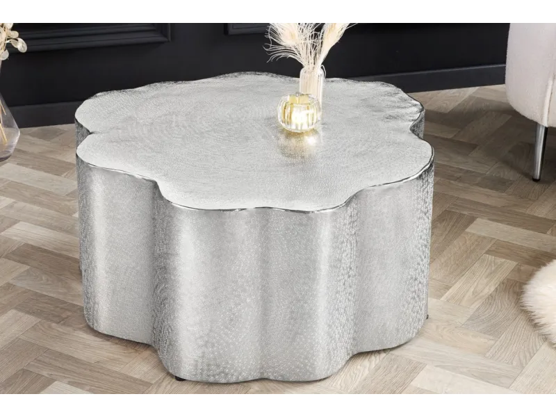 Table basse de 70 cm design oriental coloris argenté