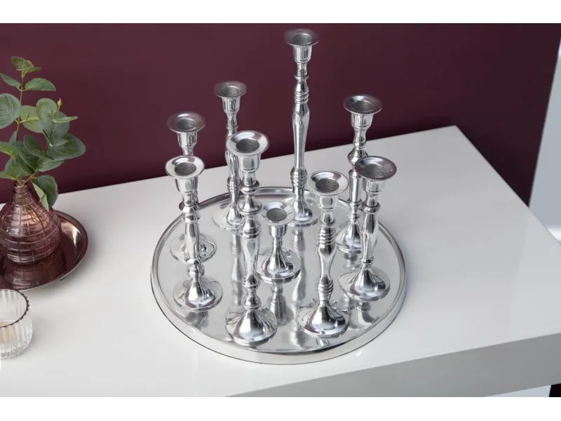 Chandelier design en aluminium argenté à 9 branches Objets de décor...