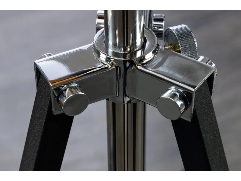 Lampadaire design en acier inoxydable et en aluminium coloris noir ...