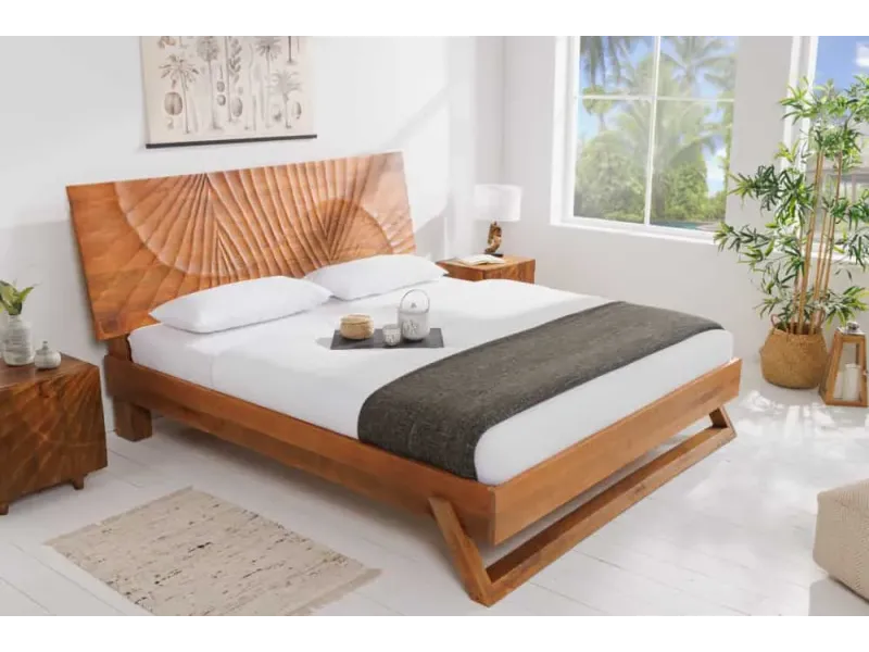 Lit en bois massif sculpté scorpion coloris Brun 180x200cm