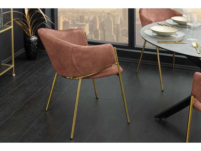 Chaise capitonnée revêtue en tissus bleu Chaises de salle à manger...