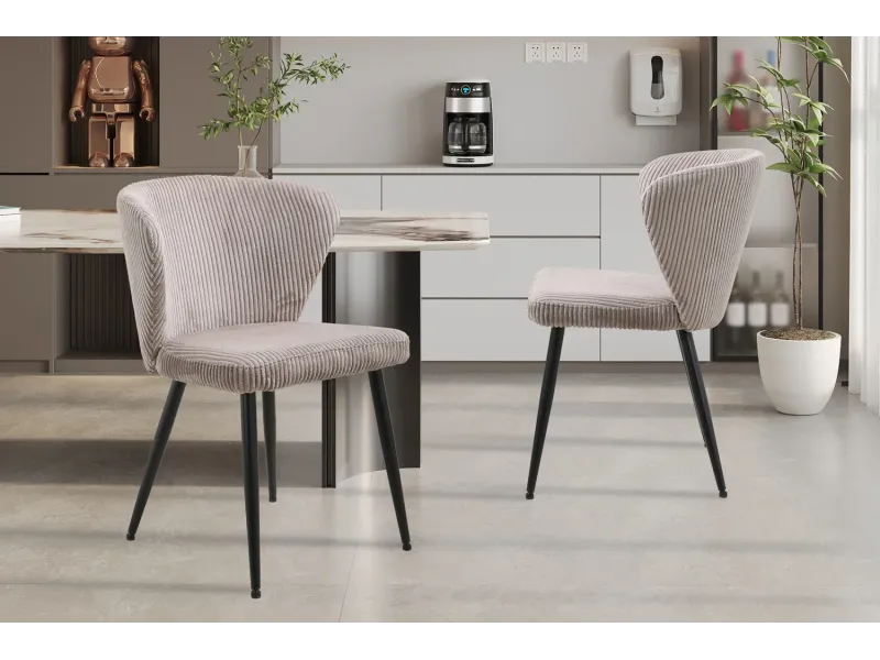 Chaise capitonnée revêtue en velours gris foncé Chaises de salle à manger...