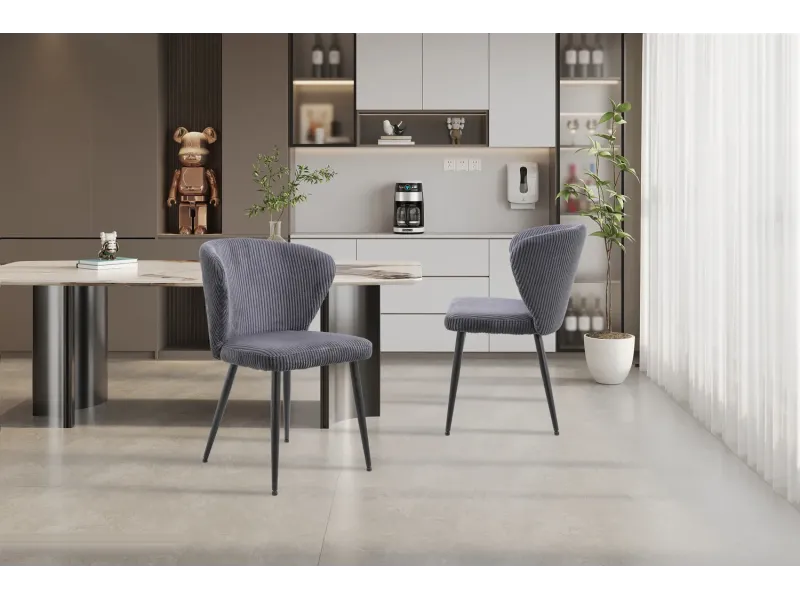 Chaise capitonnée revêtue en velours gris foncé Chaises de salle à manger...