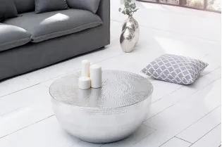 Table basse design ronde de 70cm coloris argenté en aluminium 2