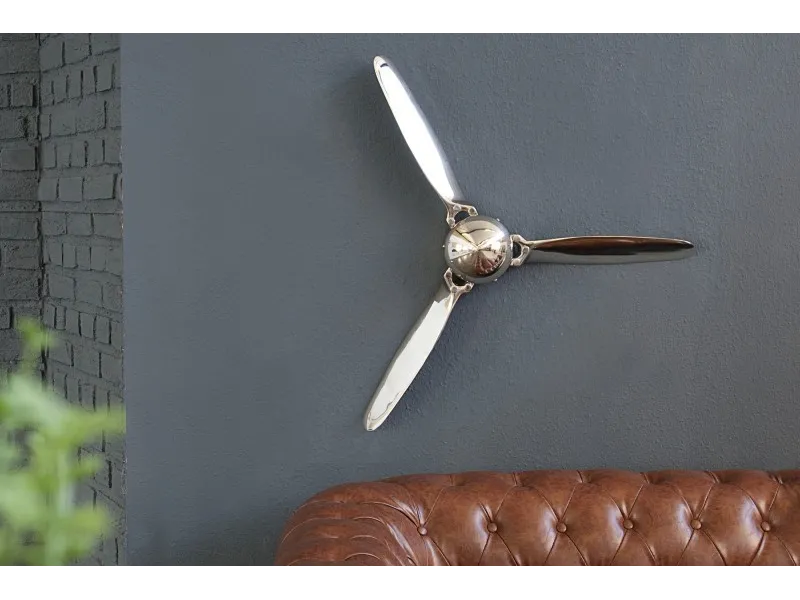 Objet décoratif mural design hélice coloris argenté en aluminium