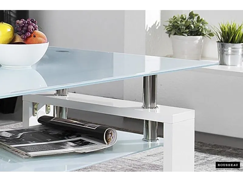Table basse design coloris blanc laqué avec plateau en verre