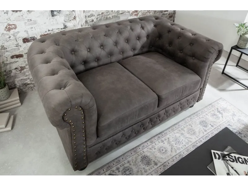 Canapé Chesterfield en microfibre vintage gris
