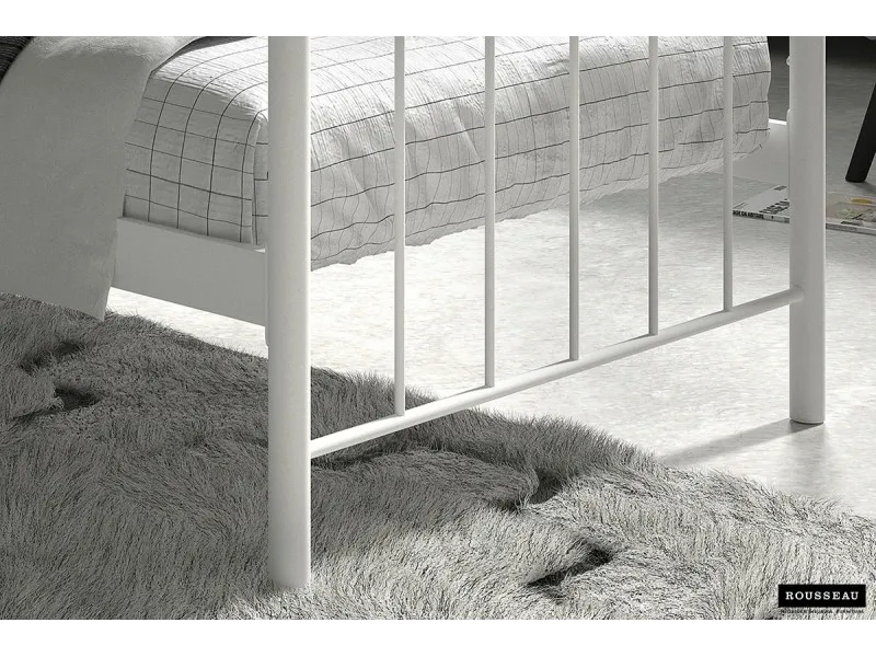 Lit adulte de 90x200 en métal coloris blanc