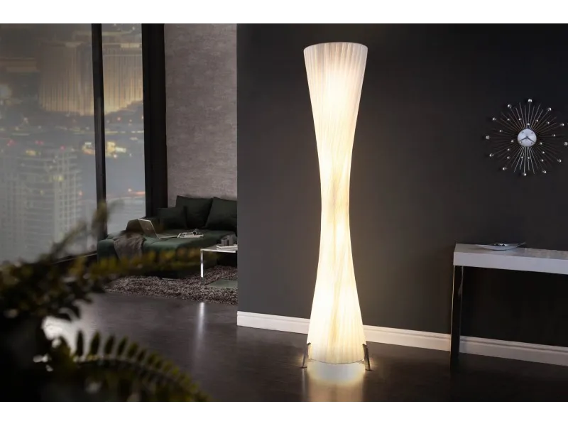 Lampadaire ovale de 180cm en latex plissé blanc