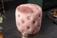 Tabouret de style baroque capitonné en velours coloris rose et doré