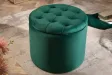 Pouf design baroque en velours coloris vert