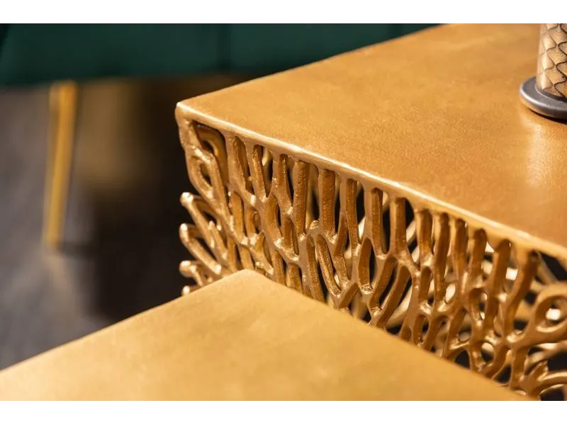 Ensemble de 2 tables d'appoint en forme de feuille en métal doré