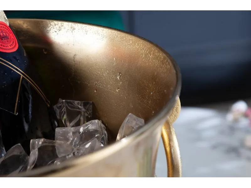 Seau à bouteille moderne de 40cm coloris doré en aluminium