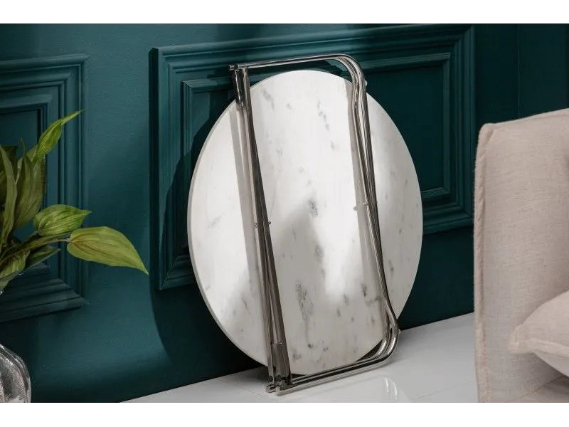 Table basse design en marbre coloris blanc avec piétement en métal argenté